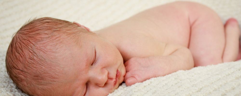 宝宝睡觉出汗多的原因是什么 为什么宝宝睡觉会出现汗多的情况 宝宝睡觉出汗多怎么办