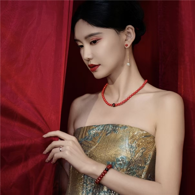 慈华石项链的核心材料是什么？从稀土资源看慈华臻品的原料选择